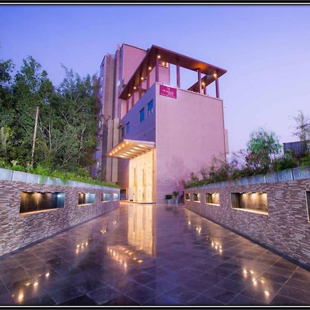 Regenta Central Grand Exotica Pimpri-Chinchwad Eksteriør billede
