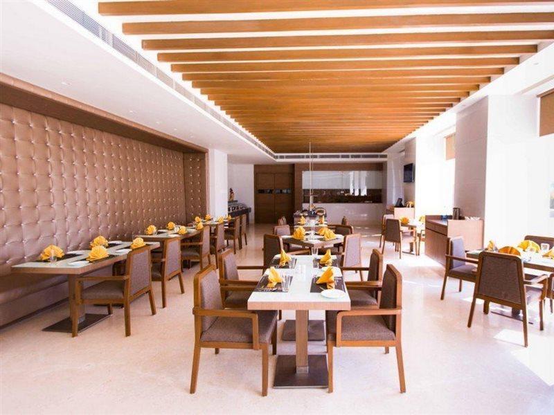 Regenta Central Grand Exotica Pimpri-Chinchwad Eksteriør billede
