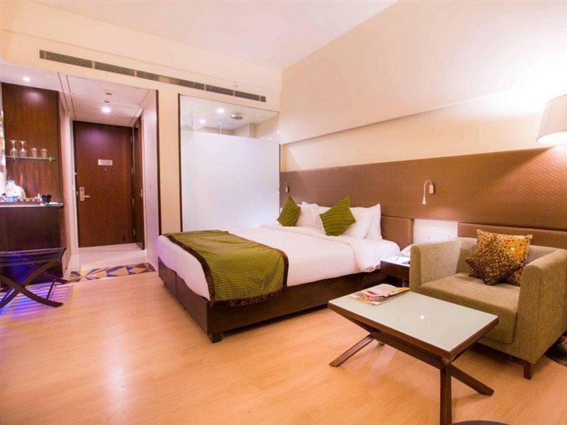 Regenta Central Grand Exotica Pimpri-Chinchwad Eksteriør billede