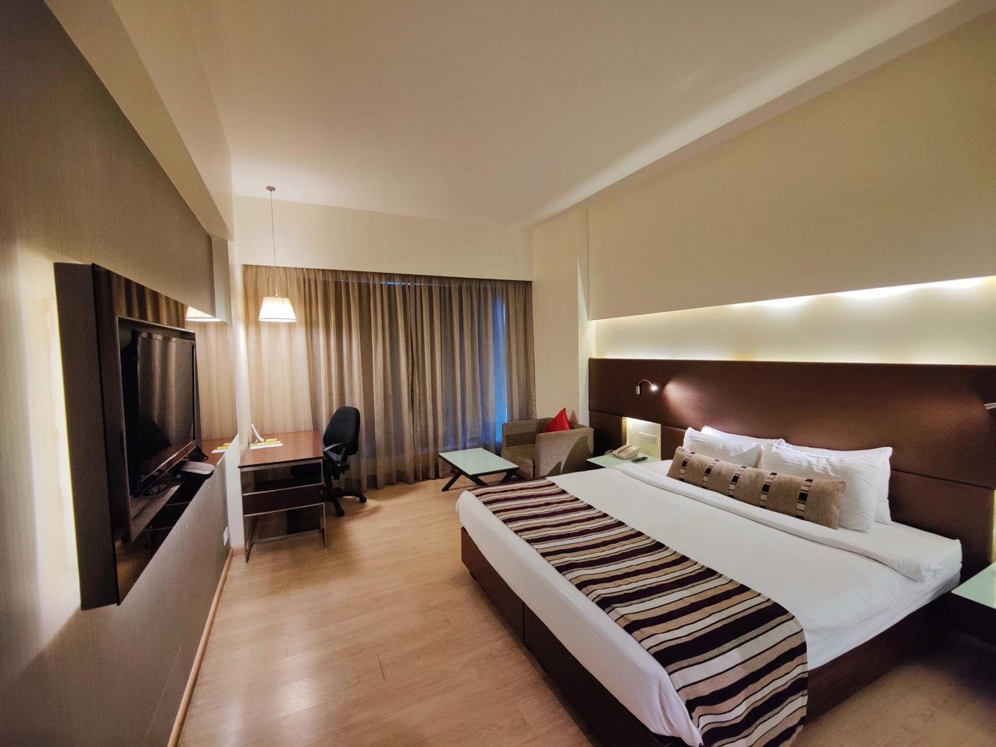 Regenta Central Grand Exotica Pimpri-Chinchwad Eksteriør billede