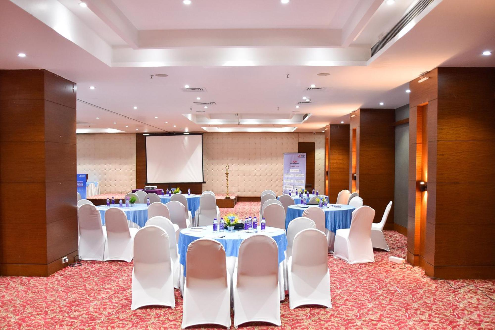 Regenta Central Grand Exotica Pimpri-Chinchwad Eksteriør billede