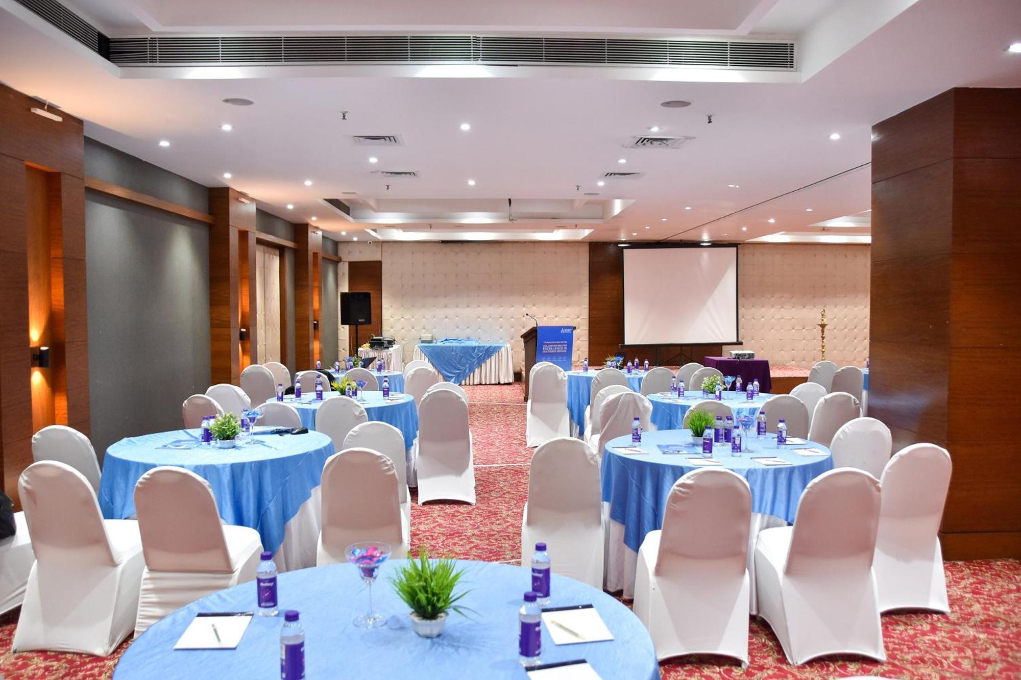 Regenta Central Grand Exotica Pimpri-Chinchwad Eksteriør billede