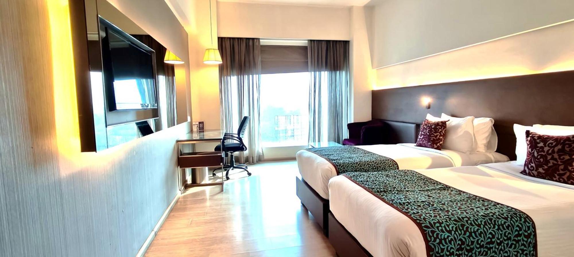 Regenta Central Grand Exotica Pimpri-Chinchwad Eksteriør billede