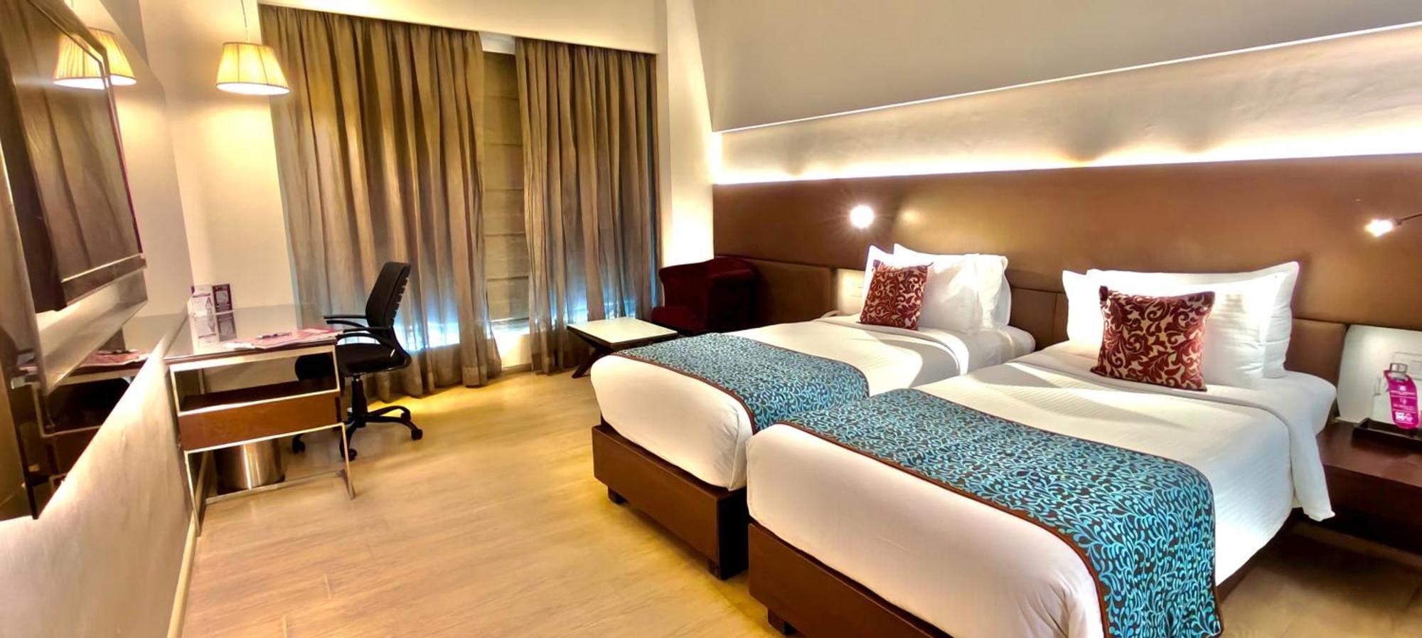 Regenta Central Grand Exotica Pimpri-Chinchwad Eksteriør billede