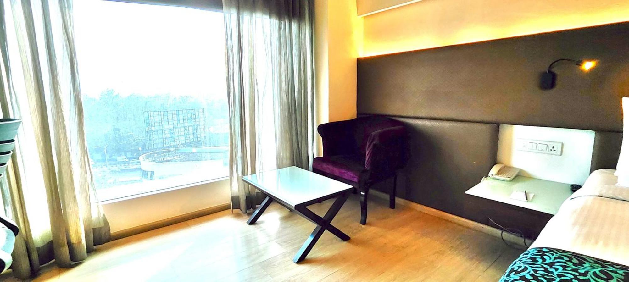 Regenta Central Grand Exotica Pimpri-Chinchwad Eksteriør billede